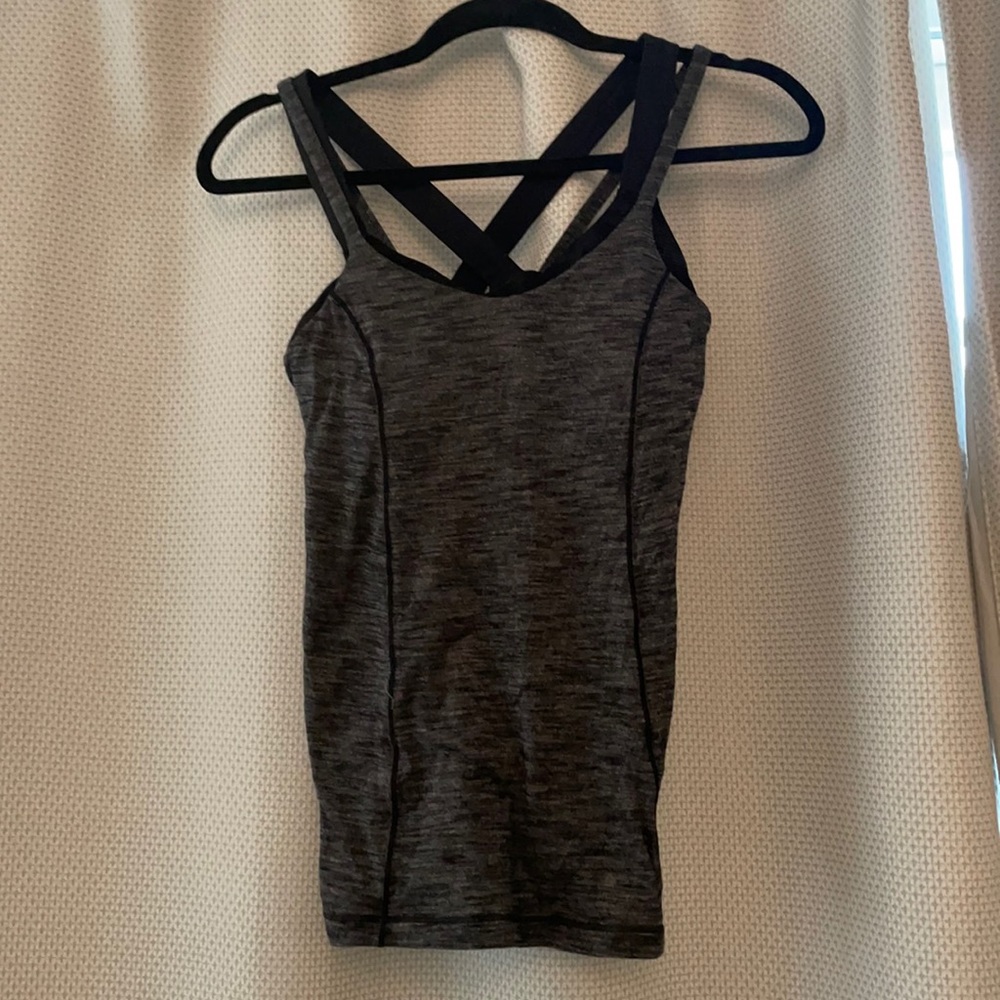 Lululemon workout tank